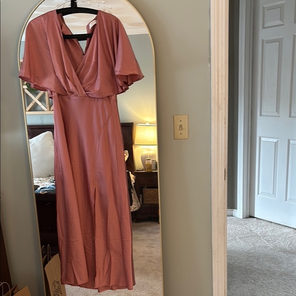 Astr Dresses & Skirts - Astr Pink Flutter Sleeve Maxi Dress for Weddings